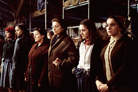 Brenda Blethyn, Tatjana Blacher, Hannah Taylor-Gordon, Jessica Manley - Anne Frank: The Whole Story - Van film