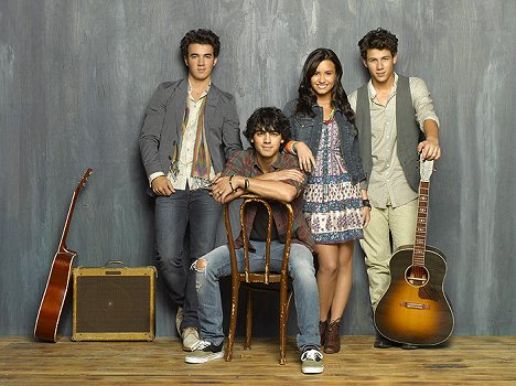 Kevin Jonas, Joe Jonas, Demi Lovato, Nick Jonas - Camp Rock 2 - The Final Jam - Werbefoto