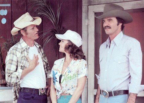 Jerry Reed, Sally Field, Burt Reynolds - Smokey and the Bandit II - Photos