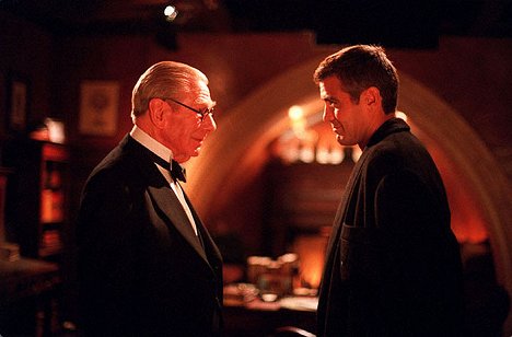 Michael Gough, George Clooney - Batman i Robin - Z filmu