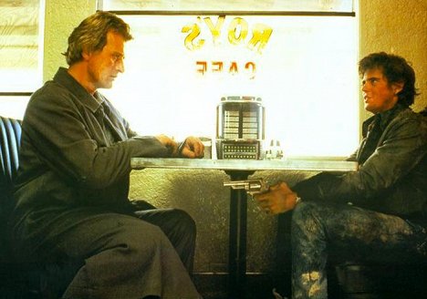 Rutger Hauer, C. Thomas Howell - Hitcher - Film