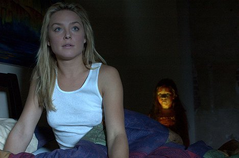 Elisabeth Röhm - Ghost Image - Photos