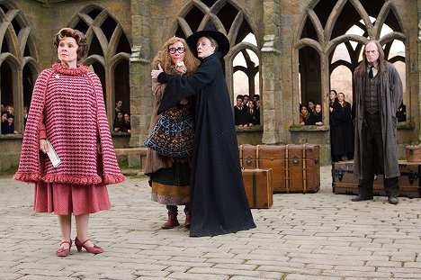 Imelda Staunton, Emma Thompson, Maggie Smith, David Bradley - Harry Potter and the Order of the Phoenix - Van film