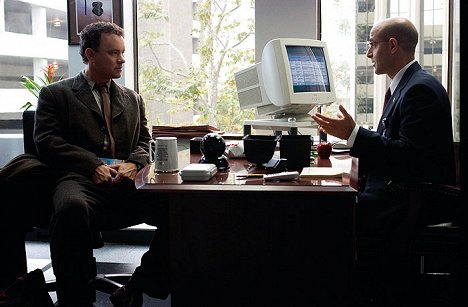 Tom Hanks, Stanley Tucci - Terminal - Filmfotos