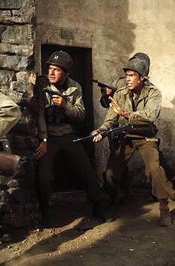 Dick Shawn, James Coburn - What Did You Do in the War, Daddy? - Z filmu