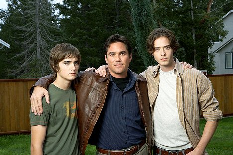 Landon Liboiron, Dean Cain, Ryan Kennedy - Crossroads: A Story of Forgiveness - Photos