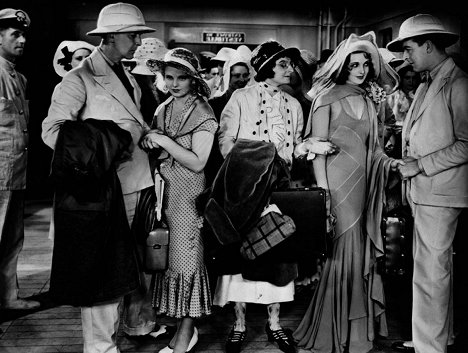 Percy Marmont, Joan Barry, Elsie Randolph, Betty Amann, Henry Kendall - Rich and Strange - Van film