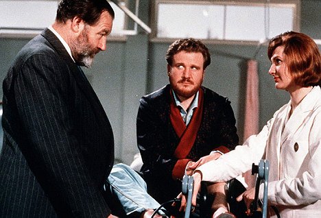 James Robertson Justice - Doctor in Distress - Film
