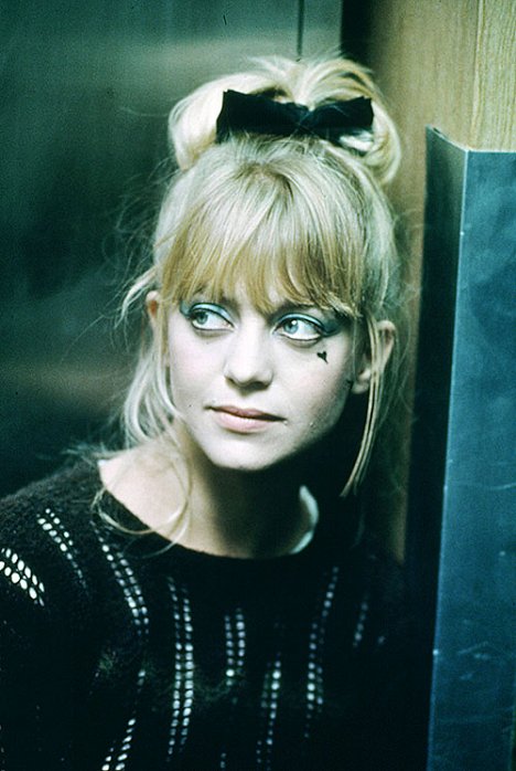 Goldie Hawn - The Girl from Petrovka - Kuvat elokuvasta