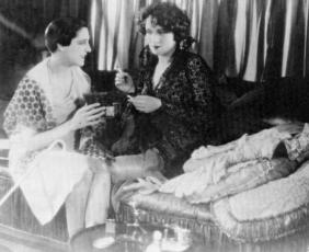 Carmen Boni, Marlene Dietrich - Prinzessin Olala - Kuvat elokuvasta
