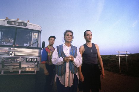 Guy Pearce, Terence Stamp, Hugo Weaving - Priscilla - Königin der Wüste - Filmfotos