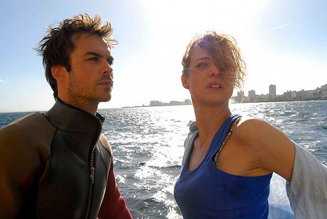 Ian Somerhalder, Elodie Frenck - The End of the World - Photos