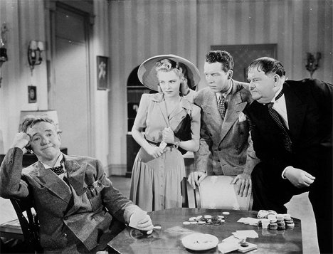 Stan Laurel, Vivian Blaine, Robert Bailey, Oliver Hardy - Stan és Pan: A jampecok - Filmfotók
