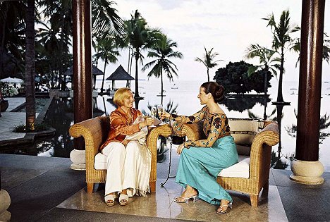 Ruth-Maria Kubitschek, Clelia Sarto - Hotel snů - Bali - Z filmu