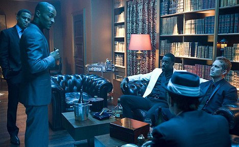 Michael Ealy, T.I., Idris Elba, Paul Walker - Takers - Film