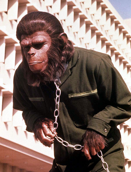Roddy McDowall - Conquest of the Planet of the Apes - Van film