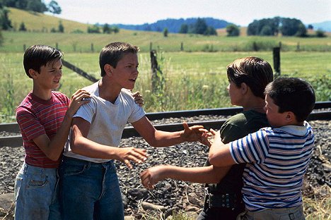 Wil Wheaton, River Phoenix, Corey Feldman, Jerry O'Connell - Stand By Me - Filmfotos