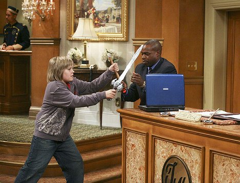 Dylan Sprouse, Phill Lewis - The Suite Life of Zack and Cody - De la película