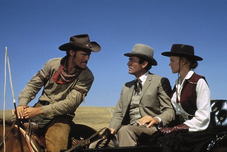 Chuck Connors, Gregory Peck, Carroll Baker - Weites Land - Filmfotos