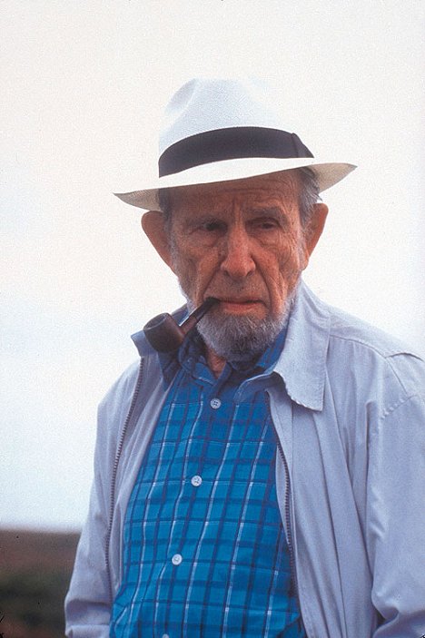 Hume Cronyn - Off Season - Kuvat elokuvasta