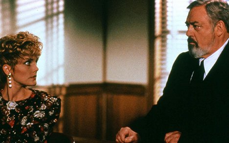 Raymond Burr - Perry Mason: Případ očerněného mafiána - Z filmu