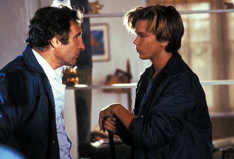 Judd Hirsch, River Phoenix - Fuga Sem Fim - Do filme