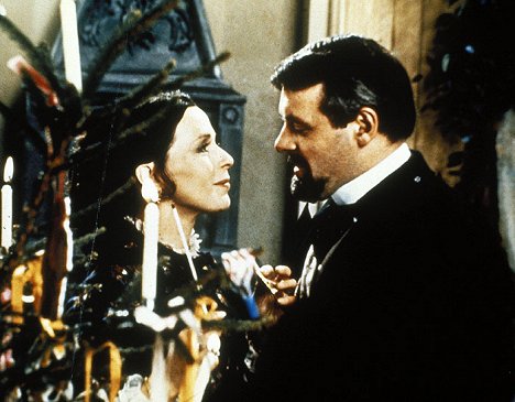 Claire Bloom, Anthony Hopkins - A Doll's House - Filmfotos