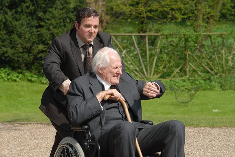 Andy Nyman, Peter Vaughan - Death at a Funeral - Photos