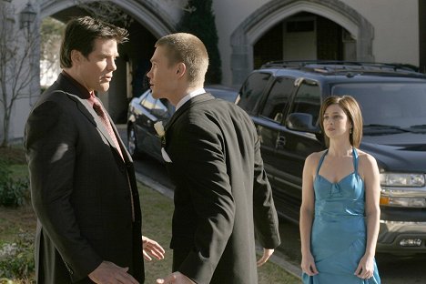 Paul Johansson, Chad Michael Murray, Moira Kelly - One Tree Hill - Season 2 - Photos