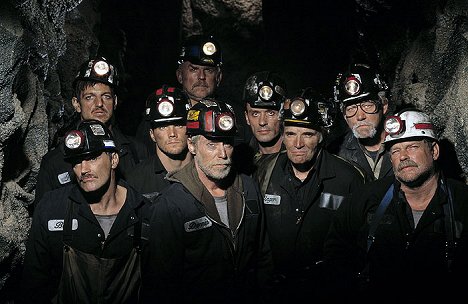 William Mapother, Michael Bowen, Dylan Bruno, Robert Knepper, Tom Bower, Brad Greenquist, Graham Beckel - The Pennsylvania Miners' Story - Promoción