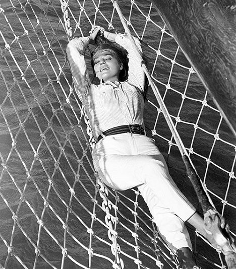 Jeanne Moreau - The Sailor from Gibraltar - Photos