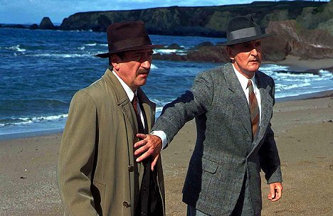Philip Jackson, Hugh Fraser - Agatha Christie's Poirot - Nyaraló gyilkosok - Filmfotók
