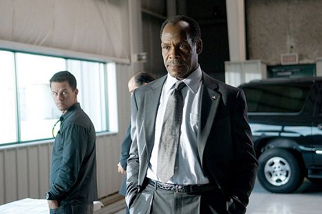 Mark Wahlberg, Danny Glover - Shooter - Photos