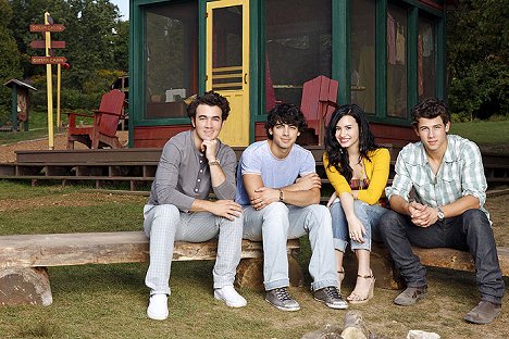 Kevin Jonas, Joe Jonas, Demi Lovato, Nick Jonas - Camp Rock 2 - The Final Jam - Werbefoto
