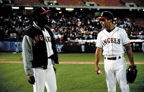 Danny Glover, Tony Danza - Angels in the Outfield - Photos