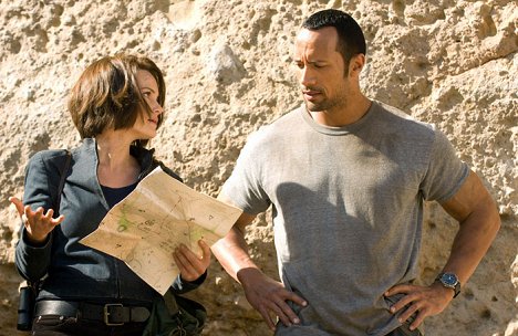 Carla Gugino, Dwayne Johnson - Race to Witch Mountain - Photos