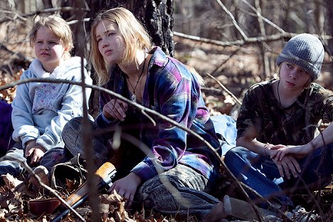 Ashlee Thompson, Jennifer Lawrence, Isaiah Stone - Winter's Bone - Filmfotos