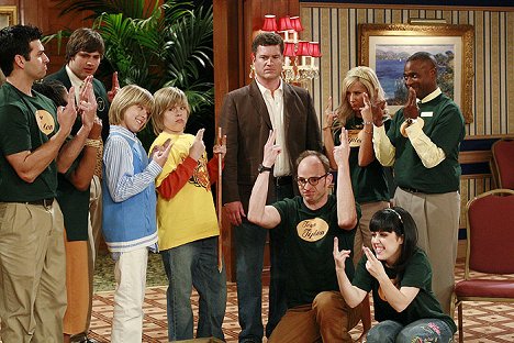 Adrian R'Mante, Cole Sprouse, Dylan Sprouse, Brian Stepanek, Ashley Tisdale, Kara Taitz - The Suite Life of Zack and Cody - De la película