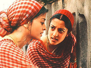 Aishwarya Rai Bachchan, Raima Sen - Chokher Bali - De la película