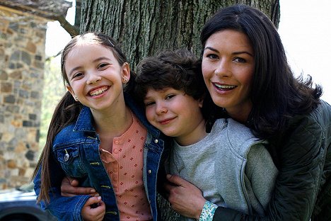 Kelly Gould, Andrew Cherry, Catherine Zeta-Jones - Mon babysitter - Film