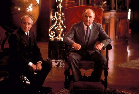 Peter Sellers, Jack Warden - Being There - Photos