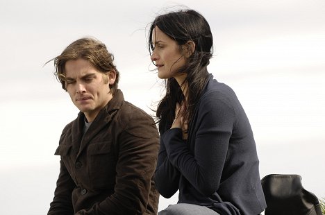 Kevin Zegers, Carrie-Anne Moss