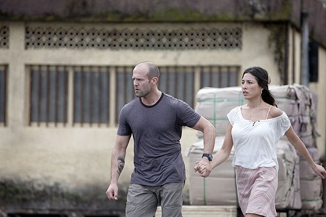 Jason Statham, Giselle Itié - Los mercenarios - De la película