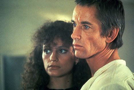 Alberta Watson, Scott Glenn - The Keep - Z filmu