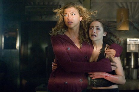 Adrianne Palicki, Willa Holland - Légia - Z filmu