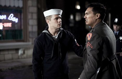 Ryan Phillippe, Adam Beach - Flags of Our Fathers - Photos