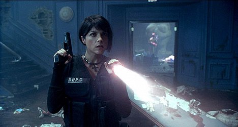 Selma Blair - Hellboy 2 - Die goldene Armee - Filmfotos