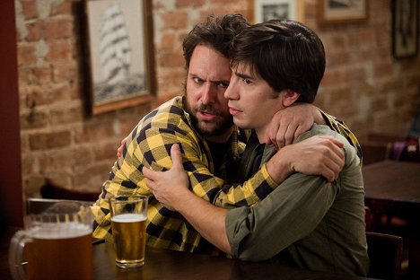 Charlie Day, Justin Long - Going the Distance - Photos