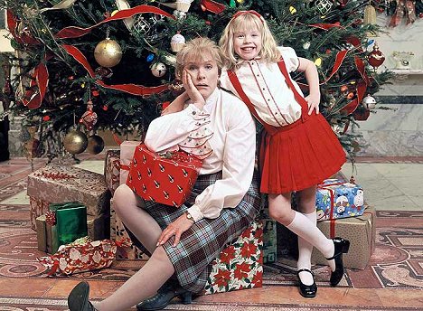 Julie Andrews, Sofia Vassilieva - Eloise at Christmastime - Photos