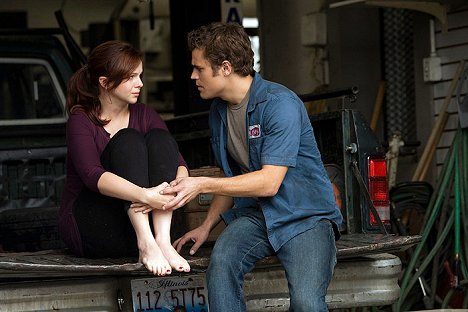 Amber Tamblyn, Paul Wesley - The Russell Girl - Photos